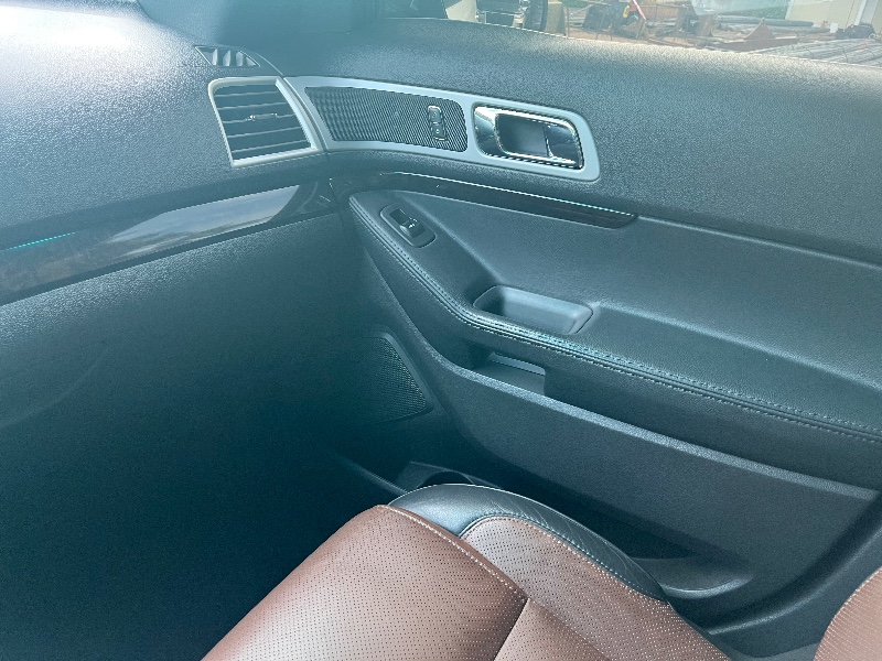 东莞16年福特探险者9