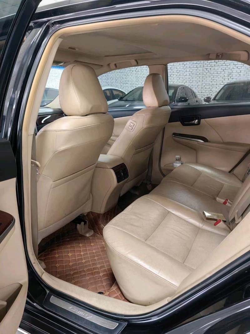 廊坊12年丰田凯美瑞4