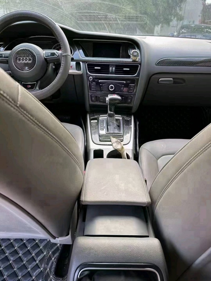 济南14年奥迪A4L5