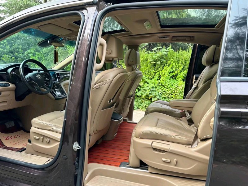 徐州19年别克GL84