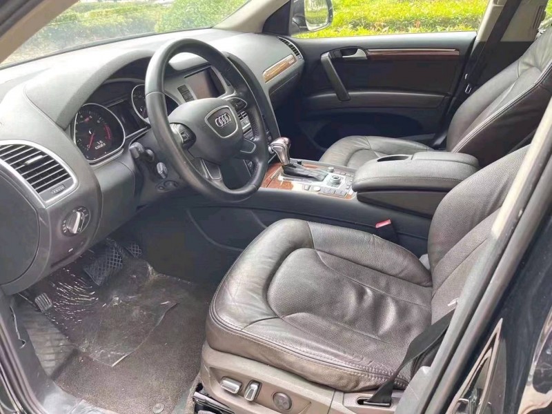 济南14年奥迪Q77