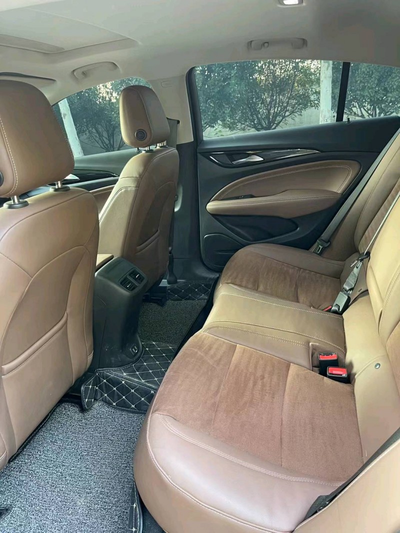 徐州20年别克君威5