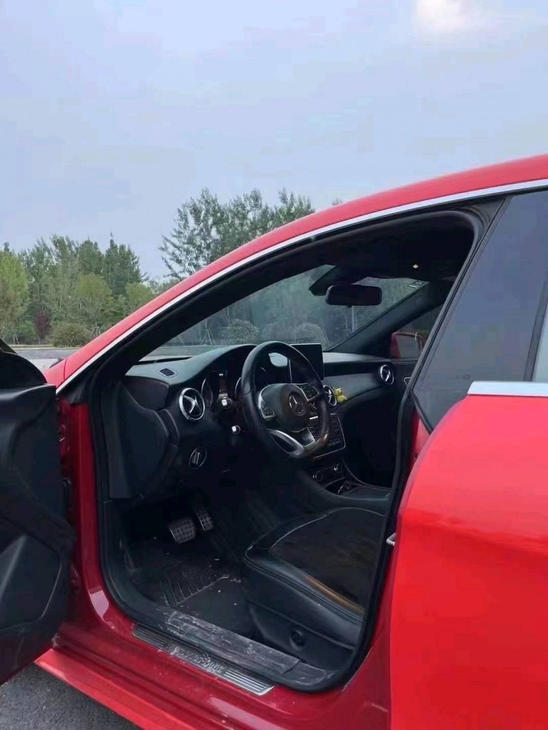 枣庄16年奔驰CLA7