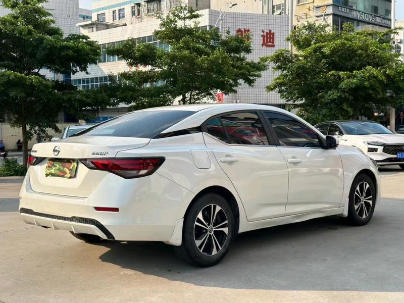 东莞21年日产天籁8