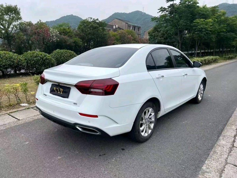嘉兴21年吉利帝豪4