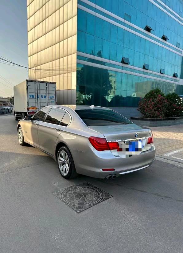 济南10年宝马7系7