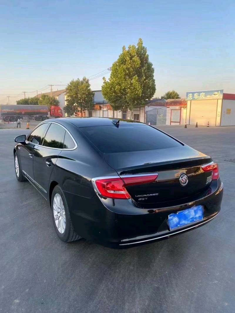 淄博17年别克君越8