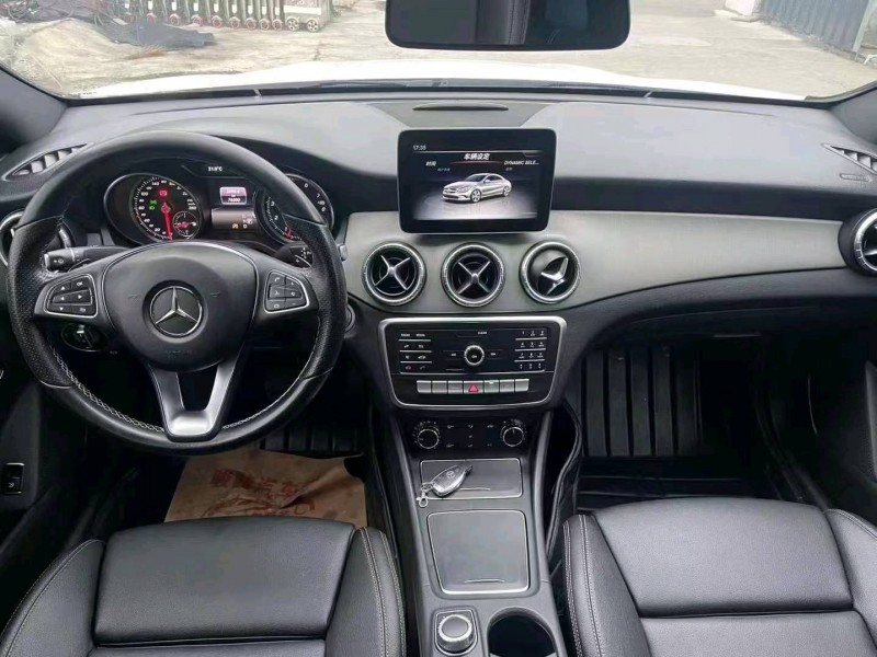 宜昌18年奔驰CLA6