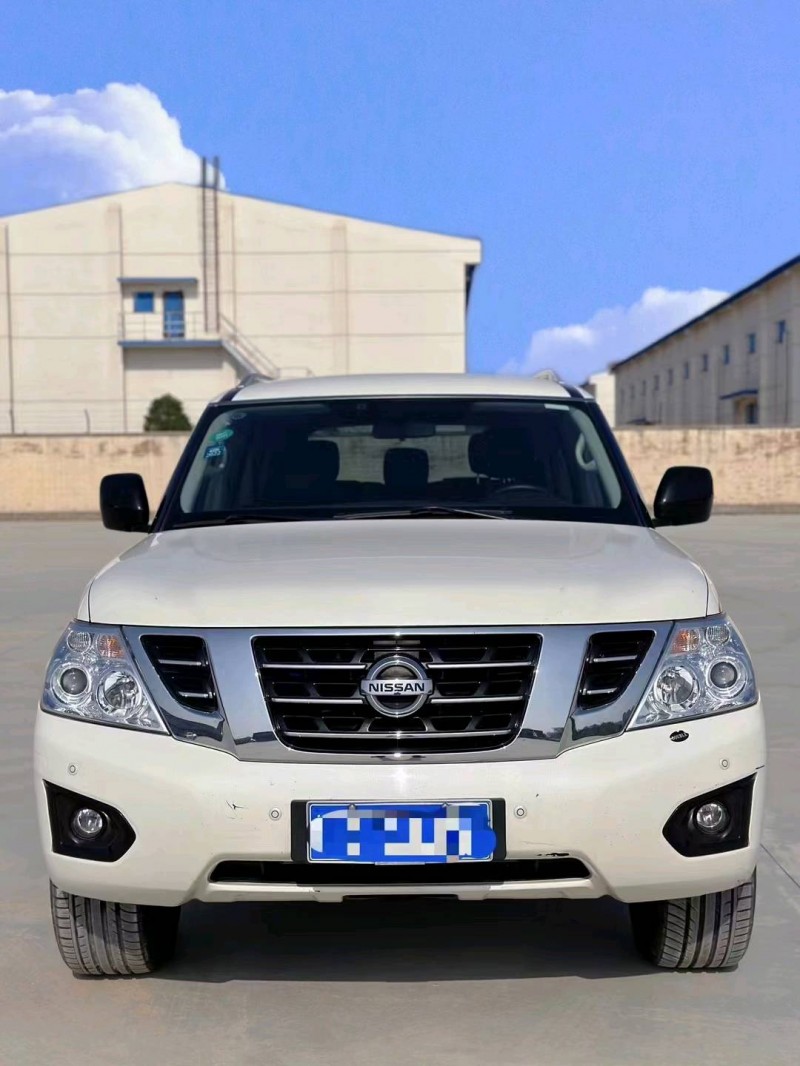 天津18年日產途樂1