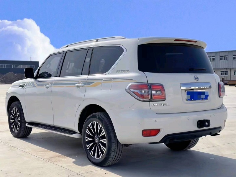 天津18年日產途樂9