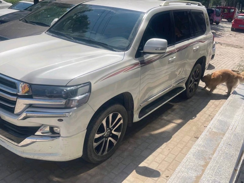 保定20年丰田兰德酷路泽2