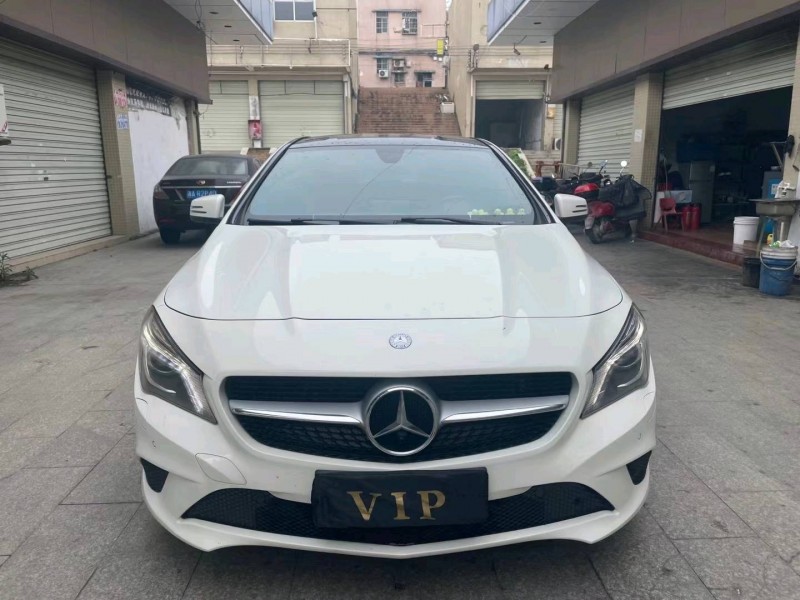 中山16年奔驰CLA1