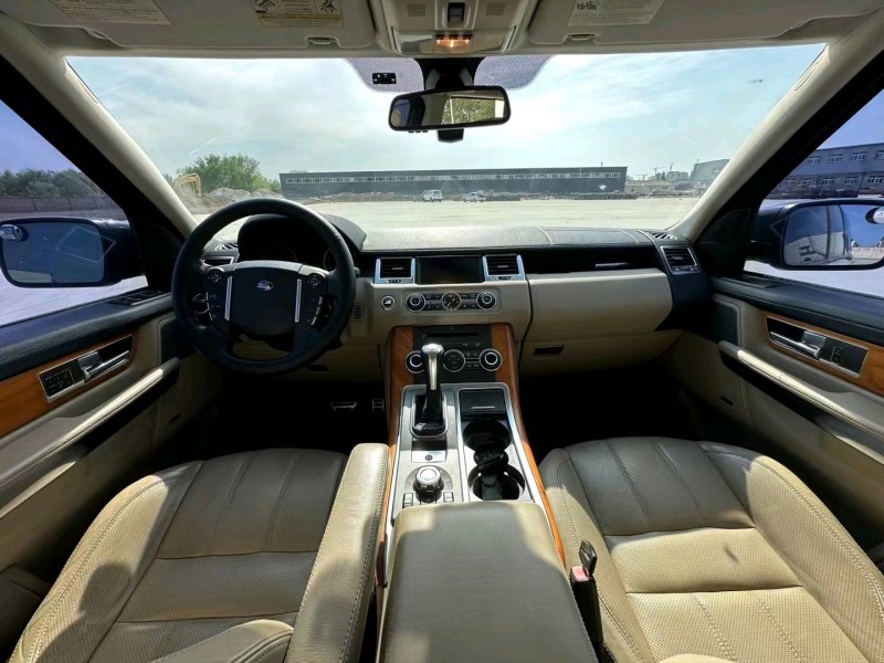 天津12年路虎揽胜运动6