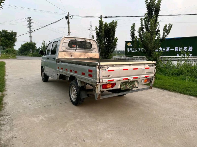 徐州20年五菱汽車榮光小卡7