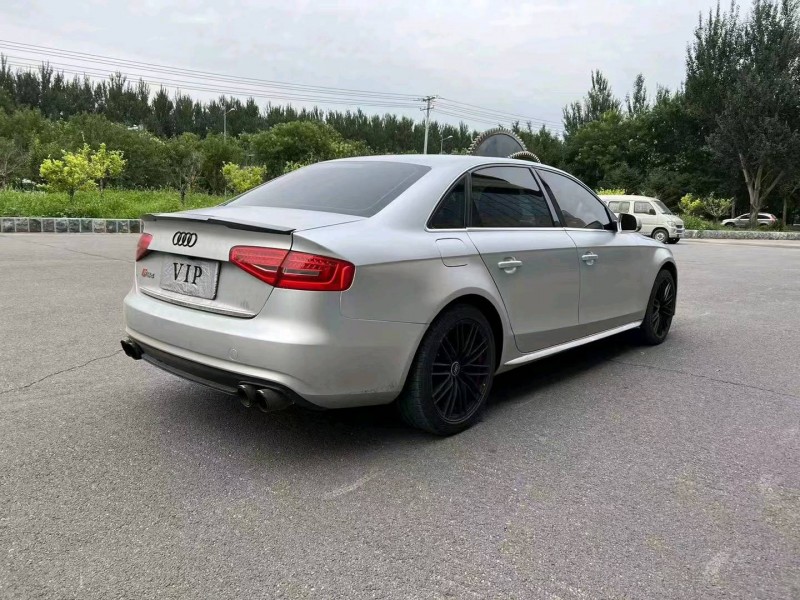 沈阳16年奥迪A4L5