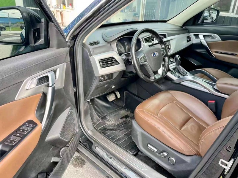 宜昌16年吉利博越5