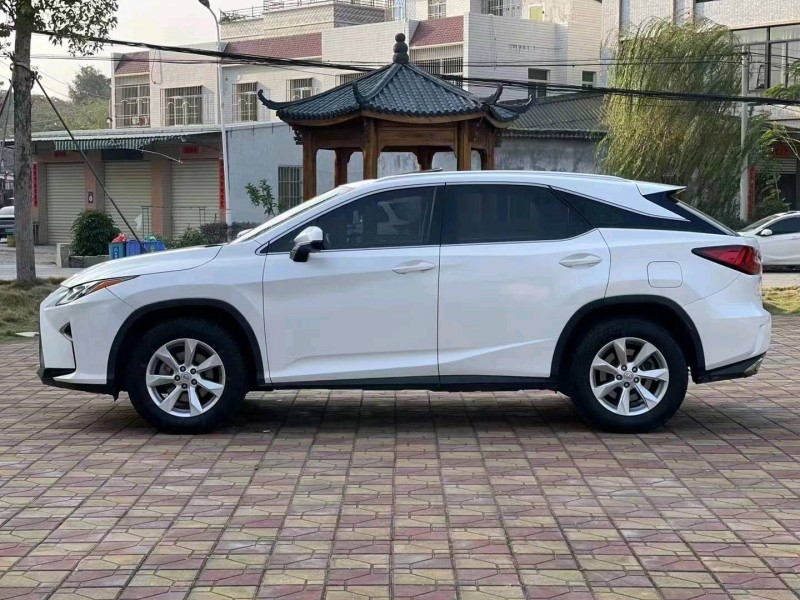 汕头16年雷克萨斯RX7