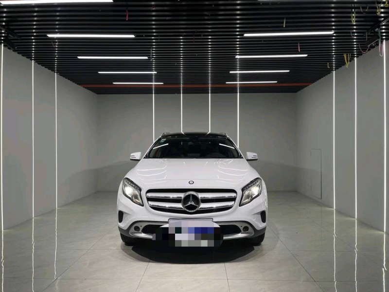 成都16年奔驰GLA1