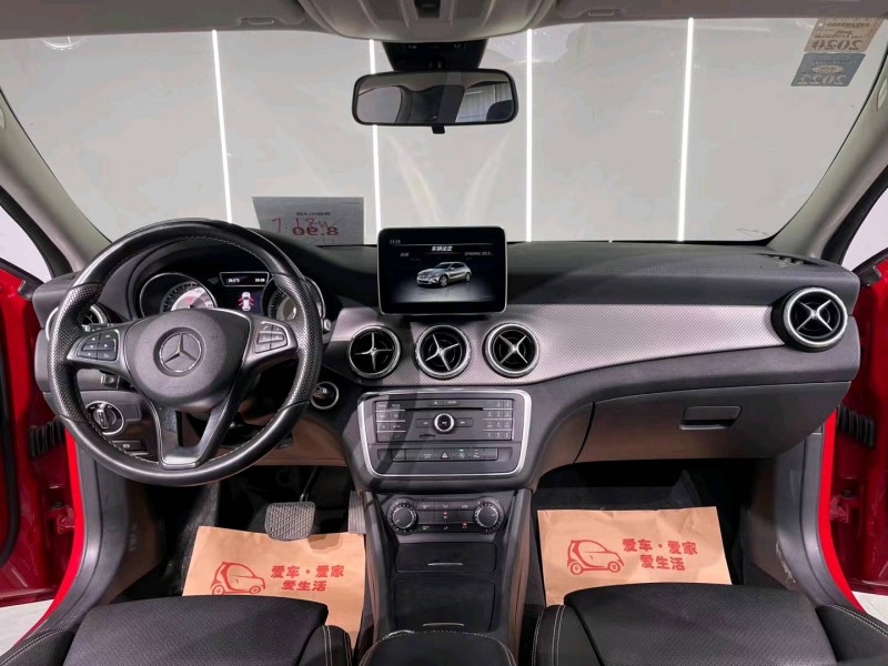 成都16年奔驰GLA6