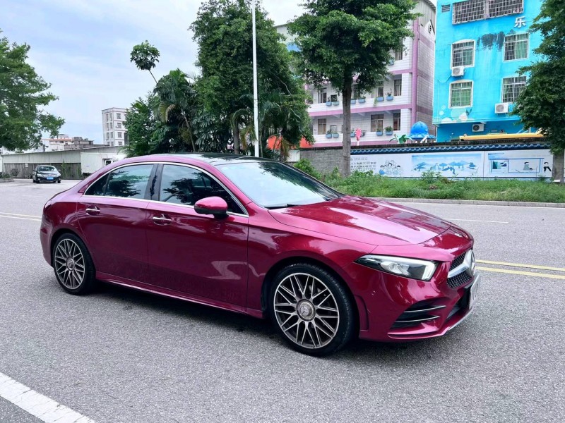 汕头19年奔驰A8