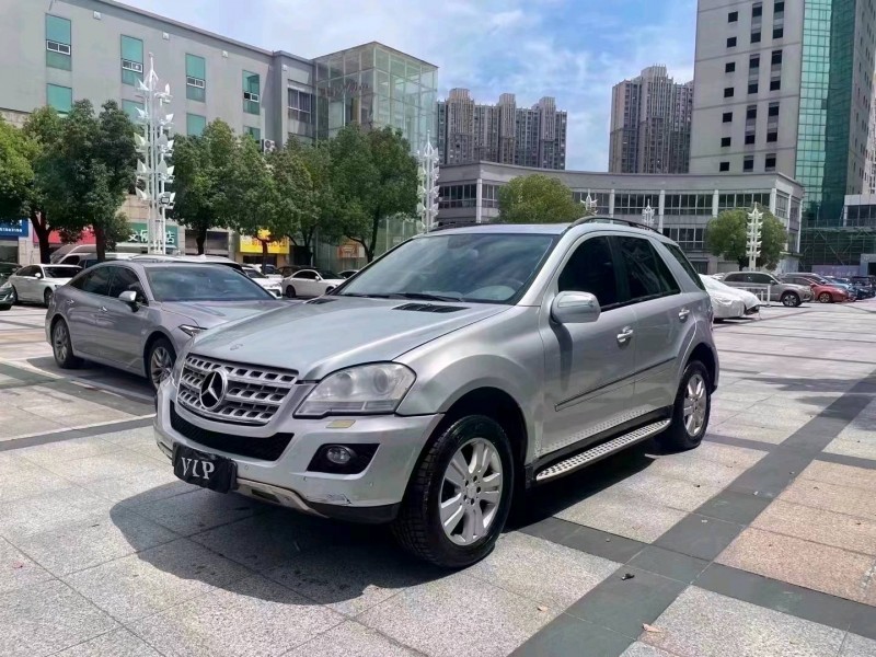 常州09年奔驰ML9