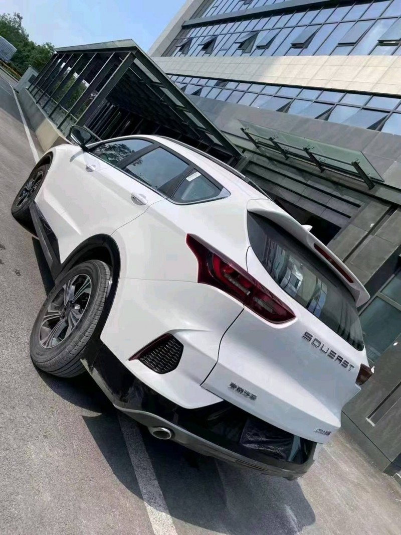 成都23年东南汽车DX85