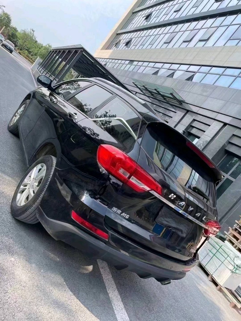 成都19年哈弗M64