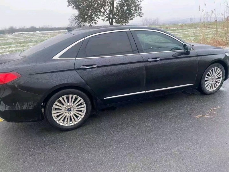 苏州16年福特金牛座4