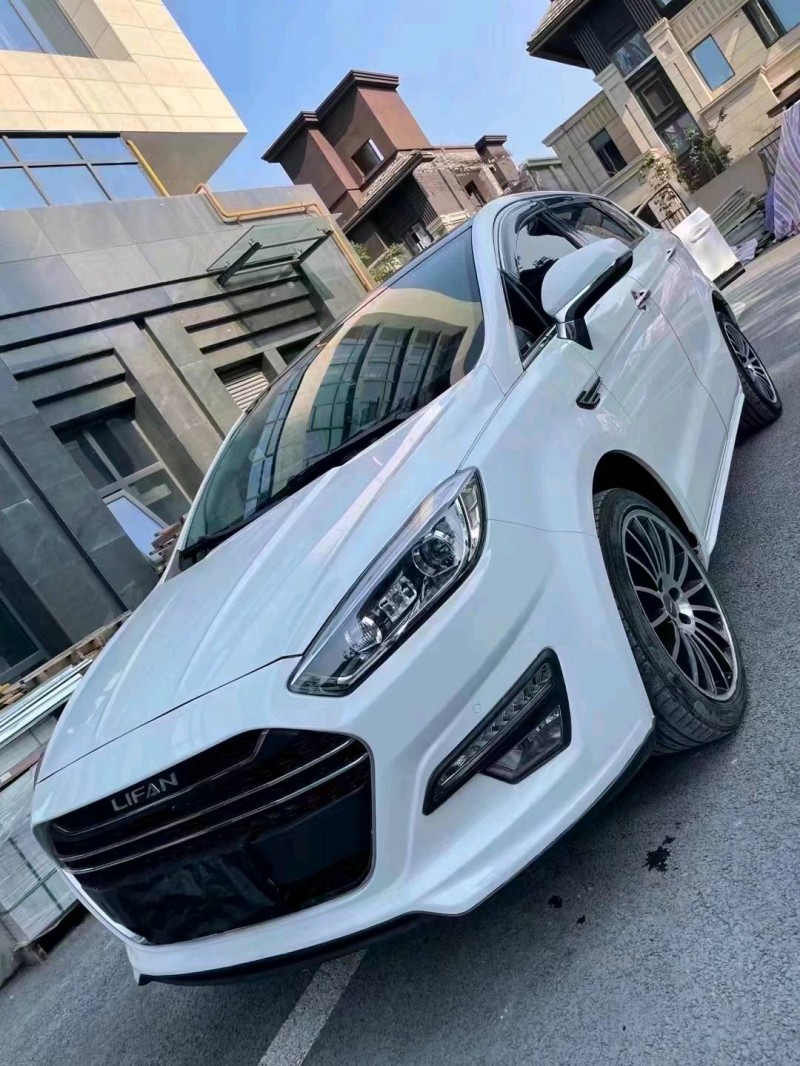 成都19年力帆汽车轩朗2