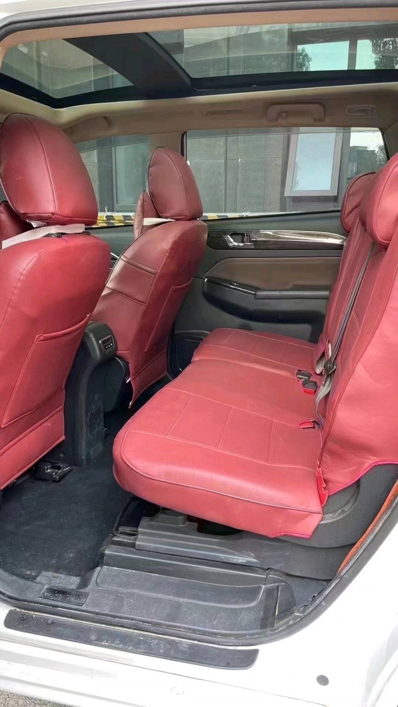 成都19年力帆汽车轩朗7