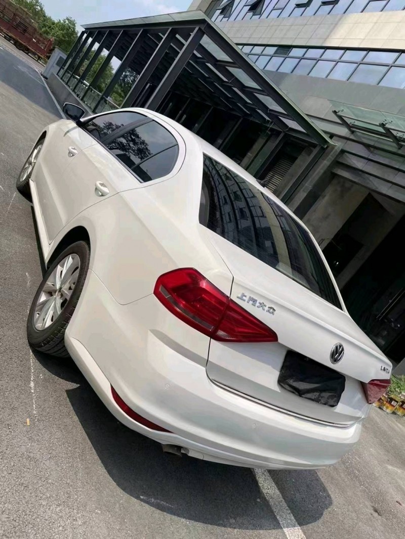 成都18年大众朗逸4