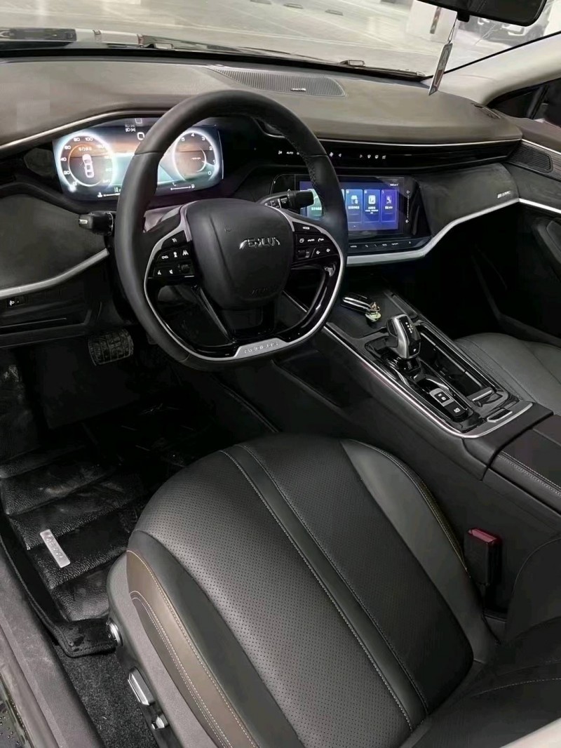 成都22年东风奕炫5