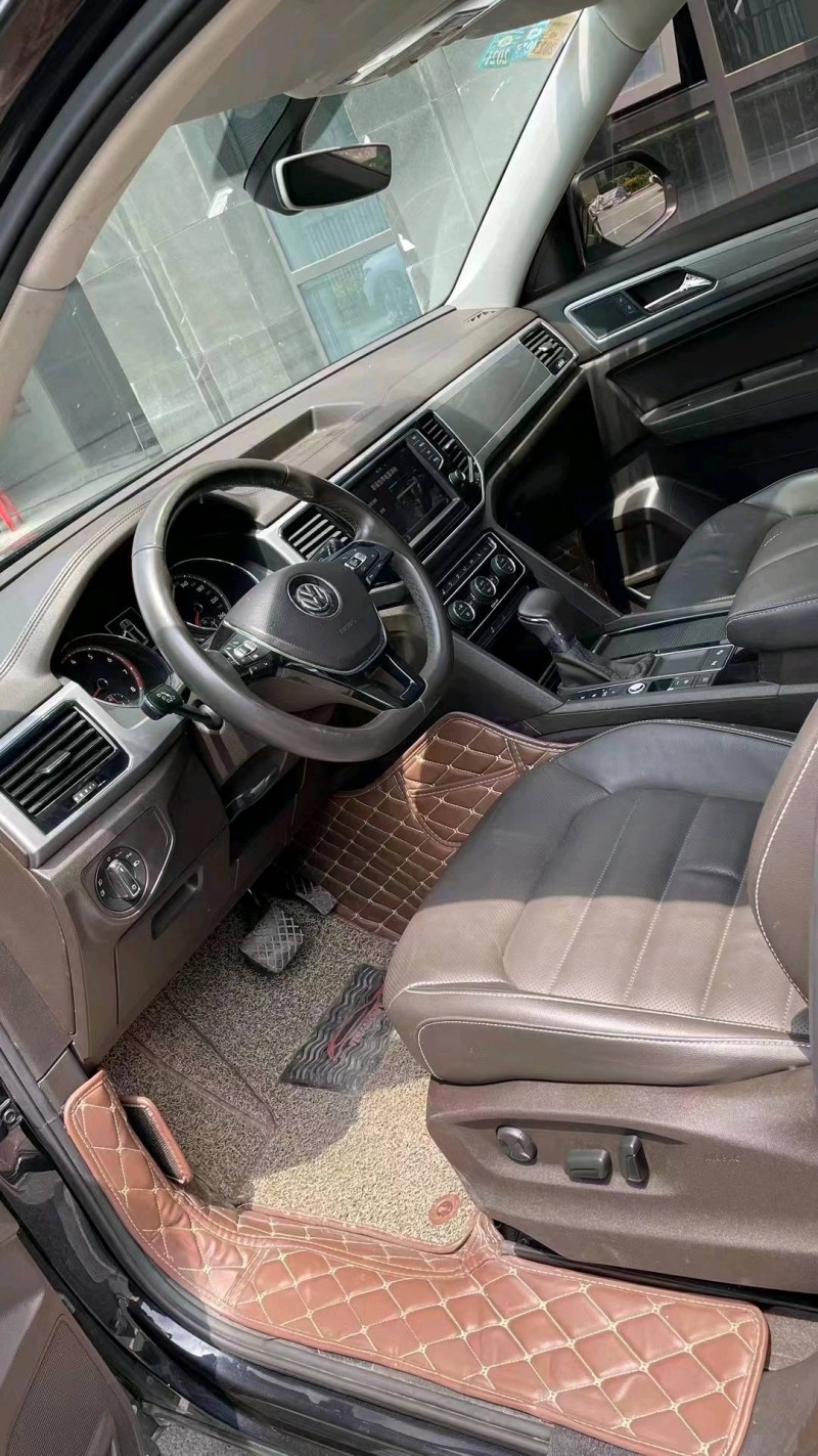 成都17年大众途昂6