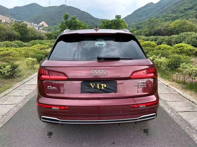 嘉兴19年奥迪Q53