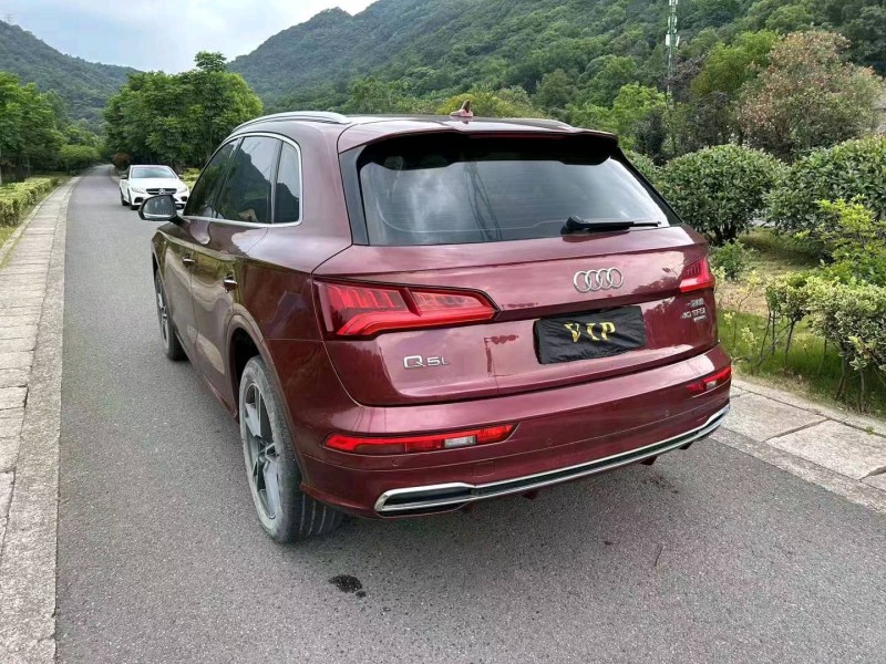嘉兴19年奥迪Q55