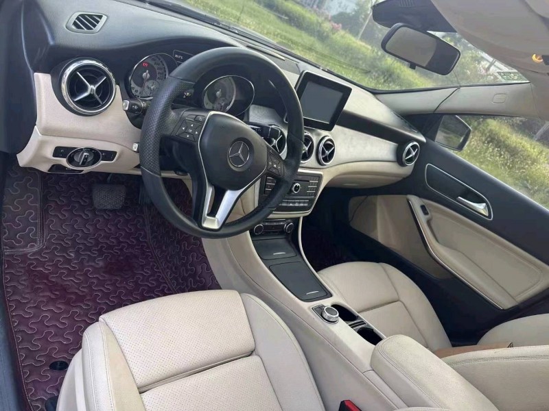 枣庄16年奔驰GLA9