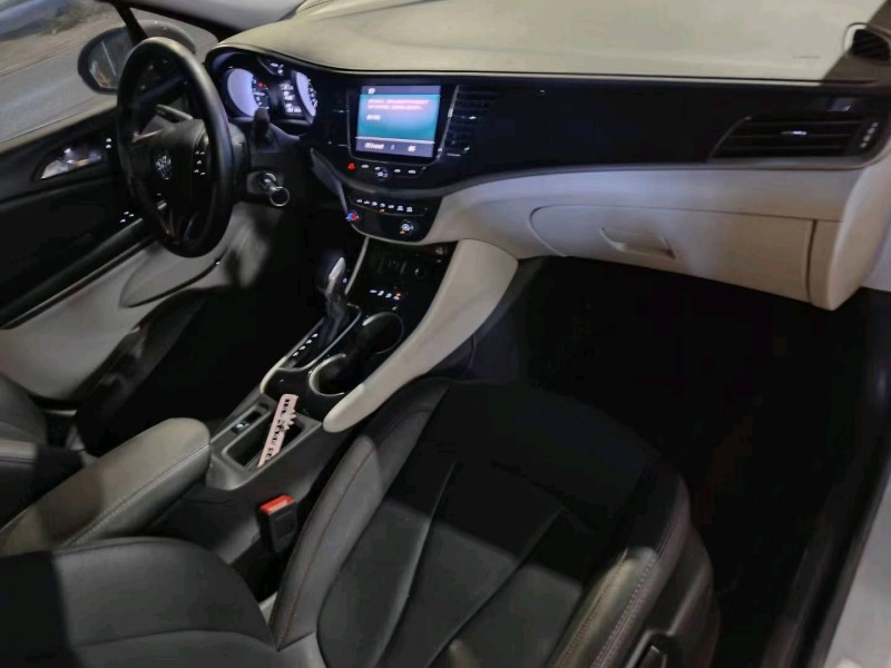 邯郸21年别克威朗4