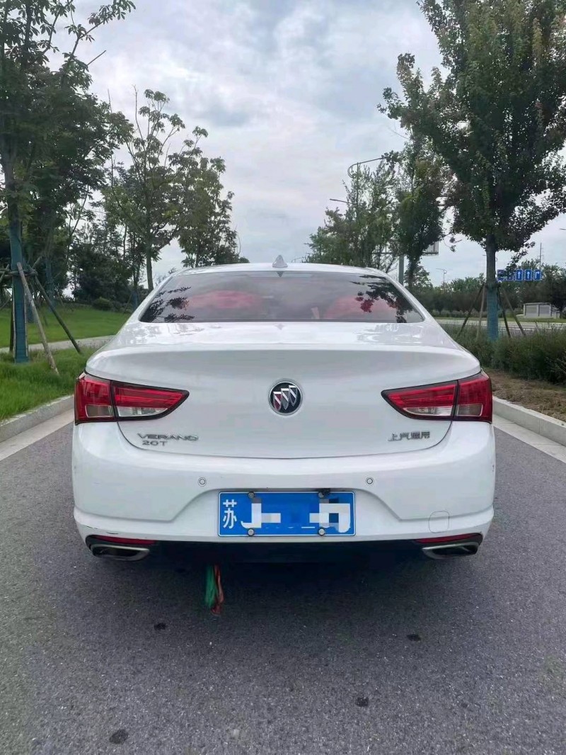 苏州18年别克威朗6