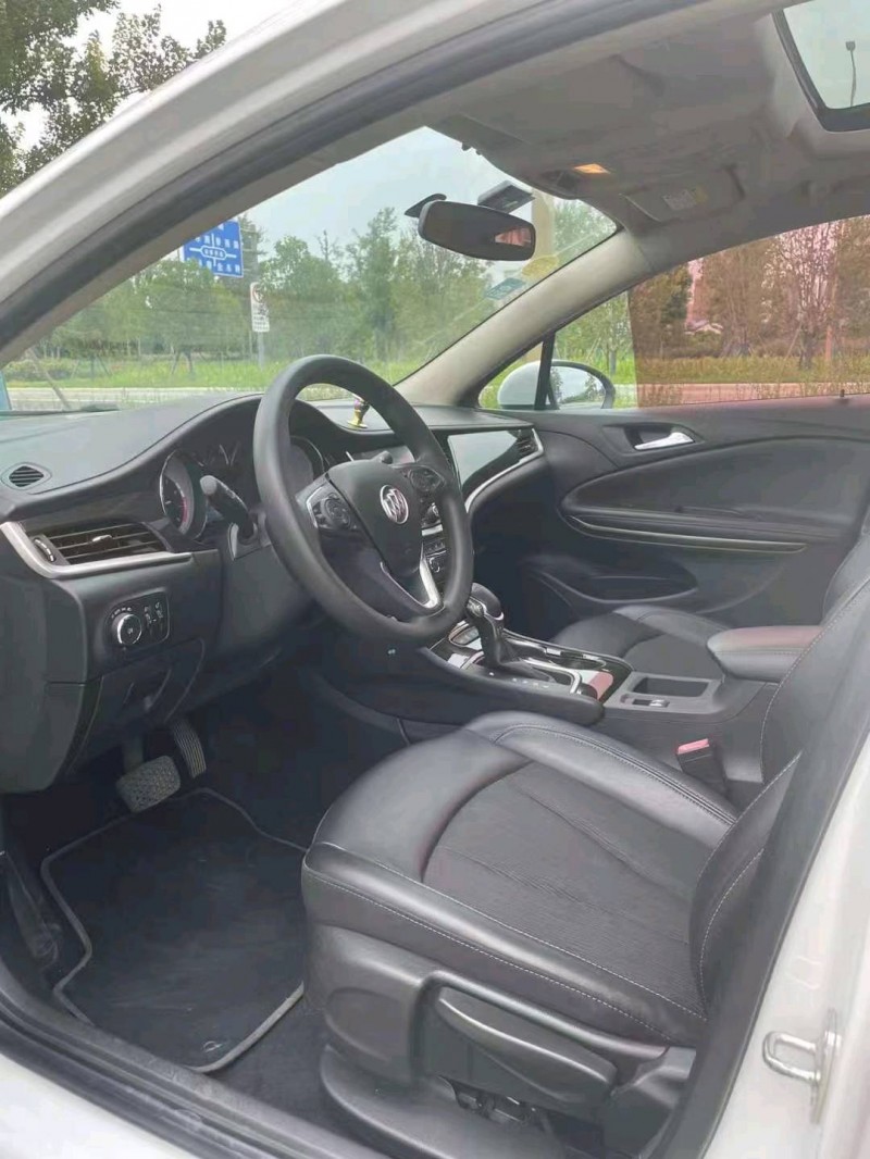 苏州18年别克威朗7