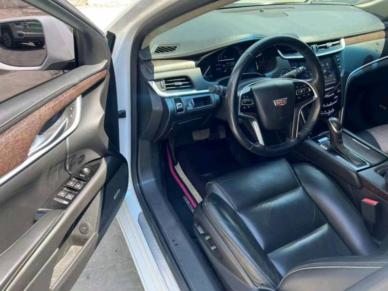 宜昌18年凯迪拉克XTS9