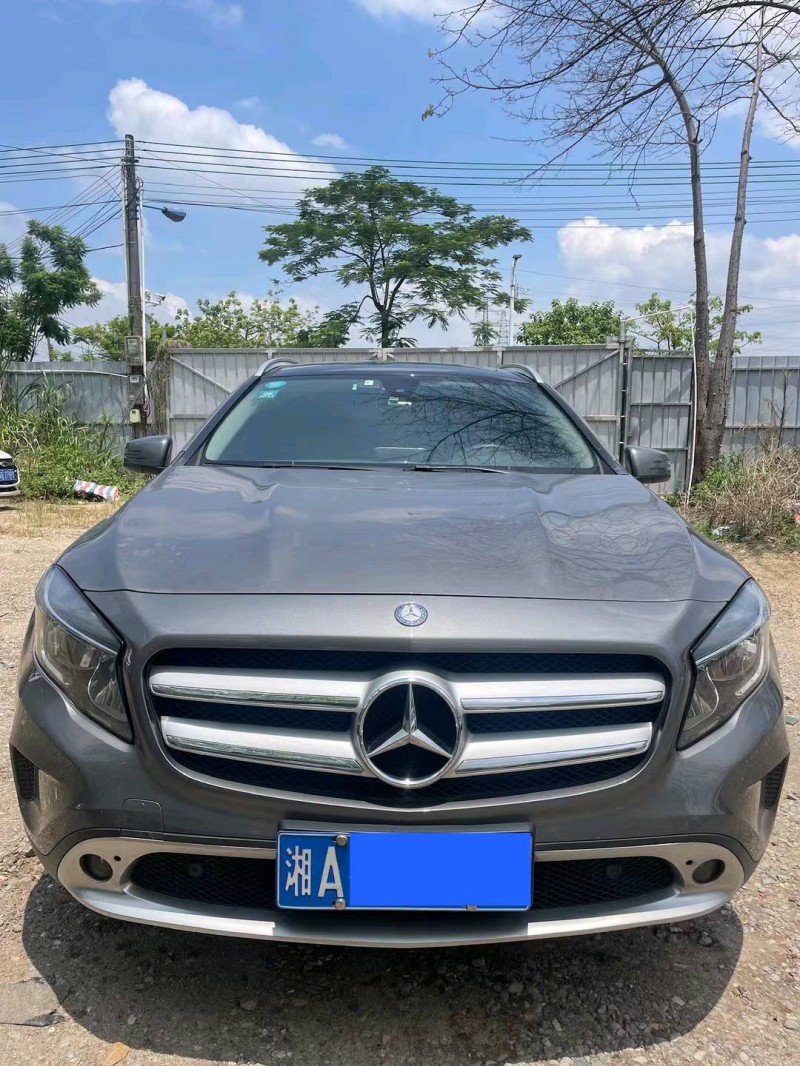 广州16年奔驰CLA1