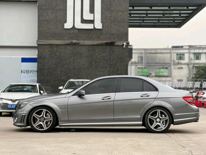 东莞11年奔驰AMG7