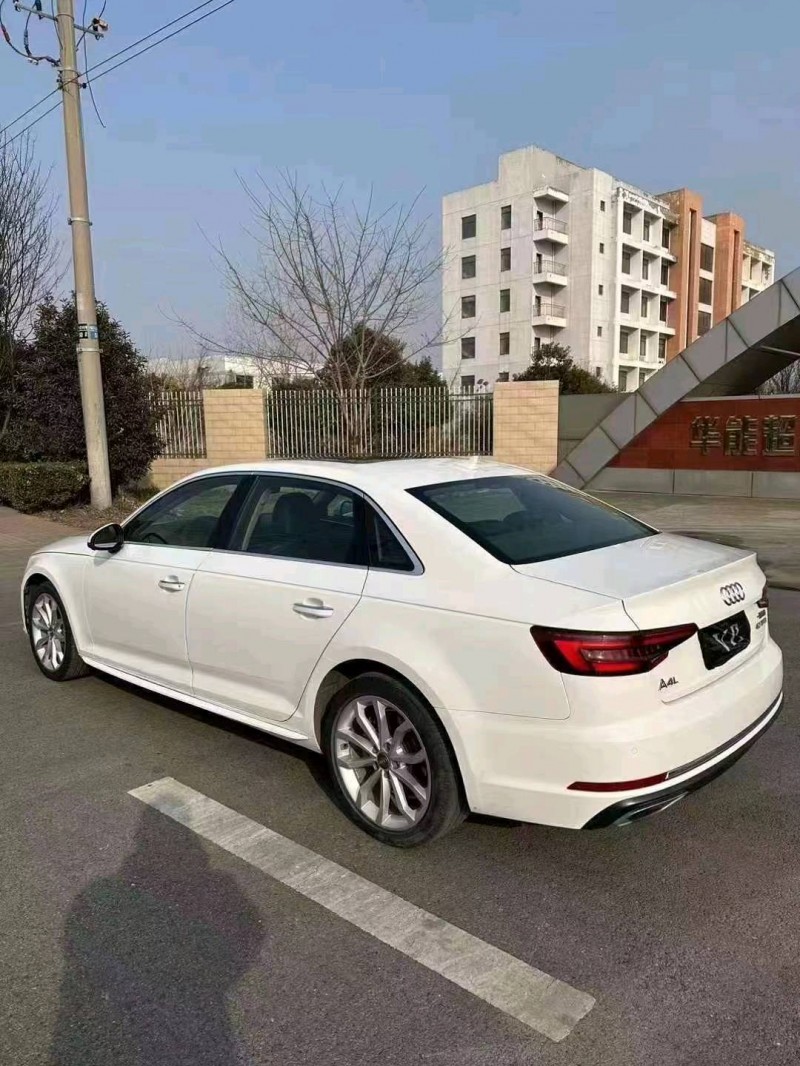 徐州22年奥迪A4L6