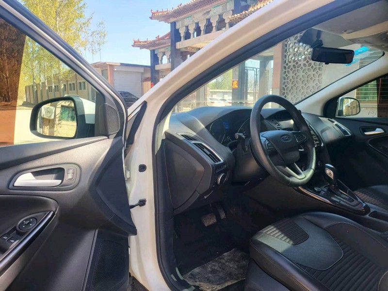 保定18年福特福克斯4