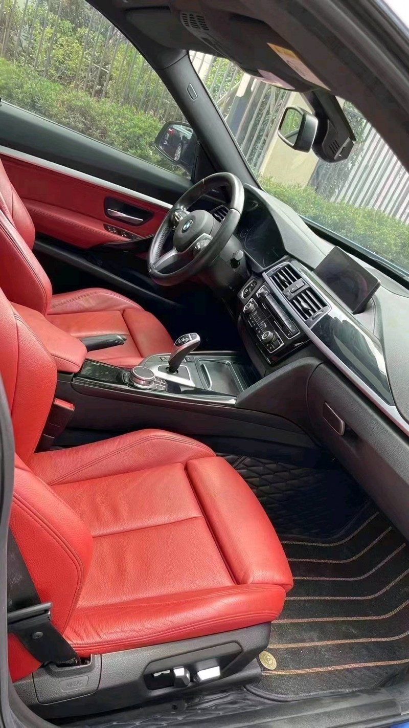 成都19年宝马3系GT8