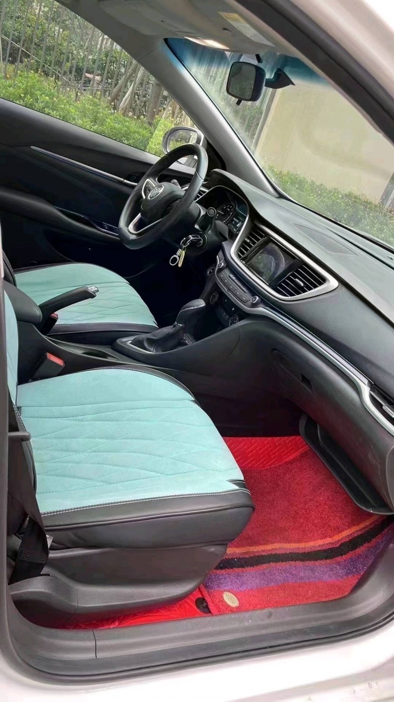 成都22年别克英朗8