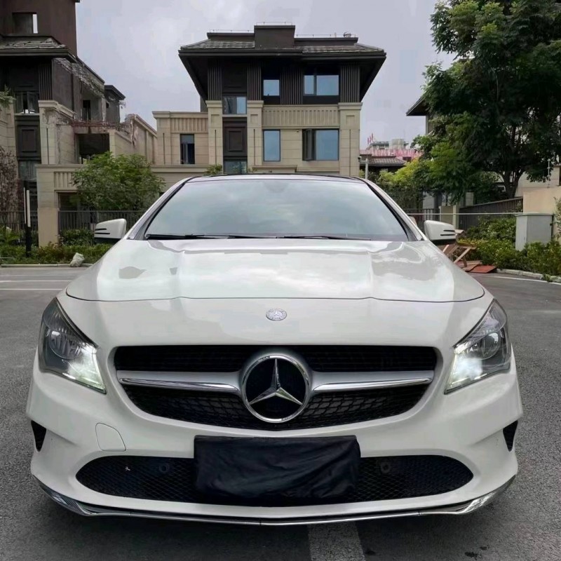 成都17年奔驰GLA1