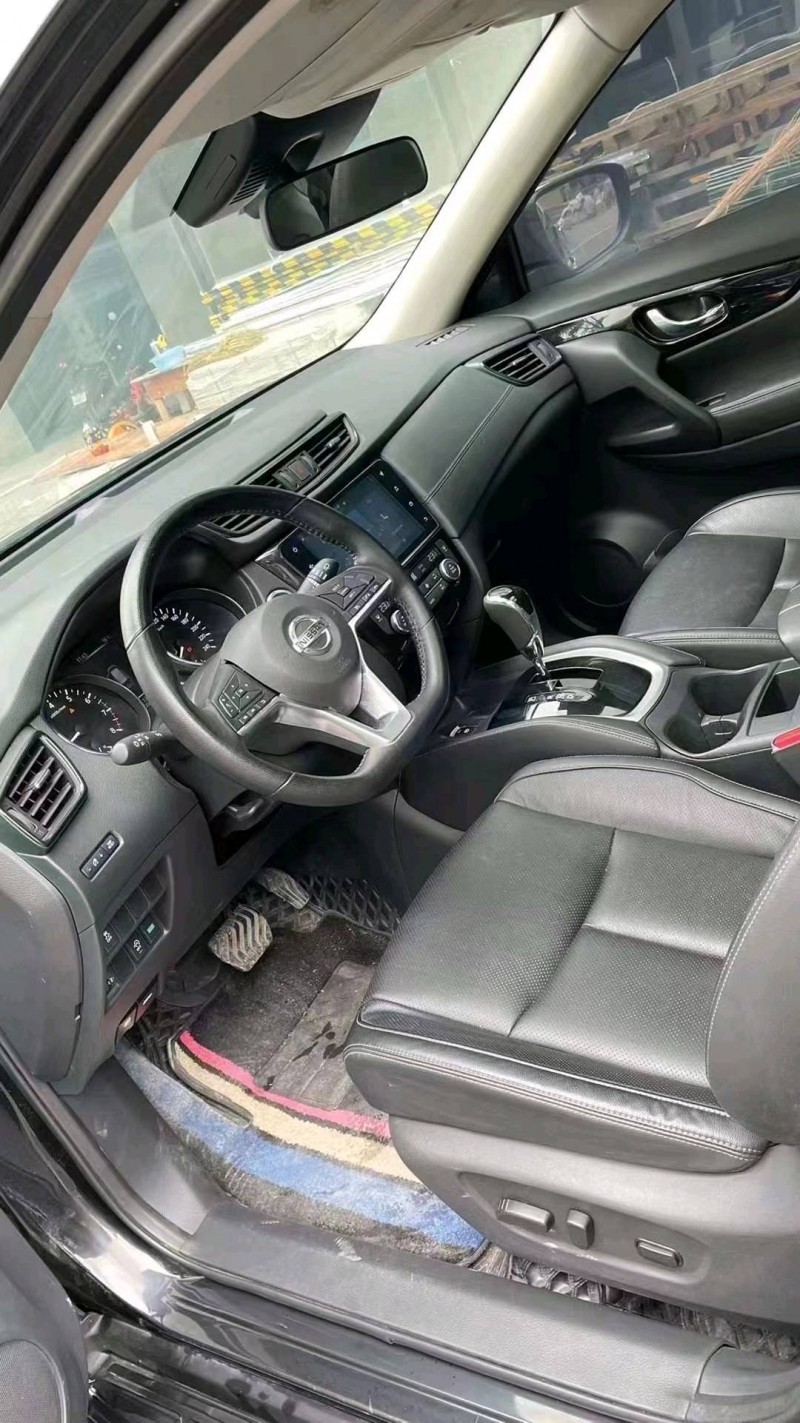 成都21年日产奇骏6