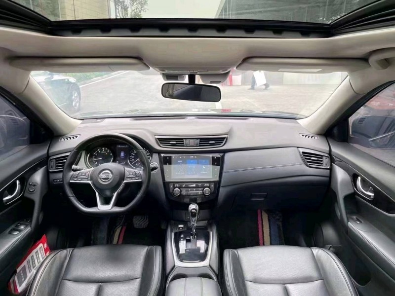 成都21年日产奇骏9