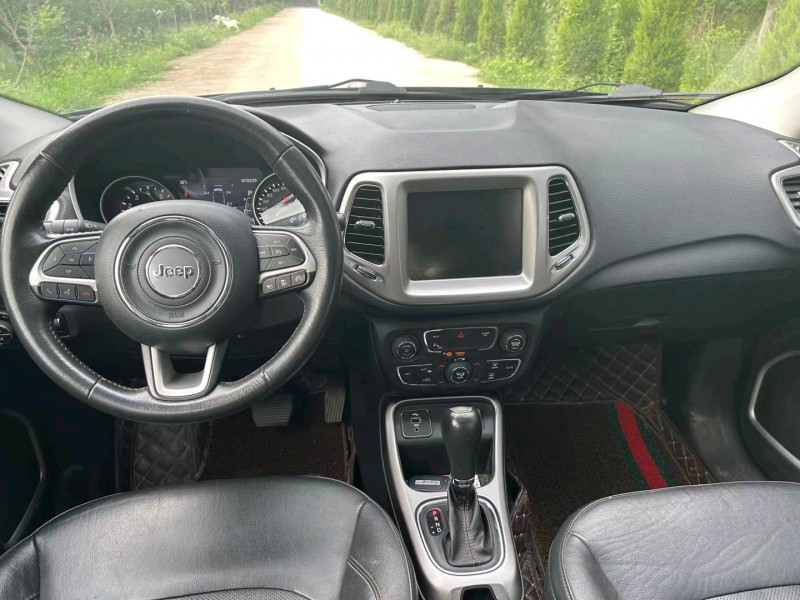 徐州17年Jeep指南者4